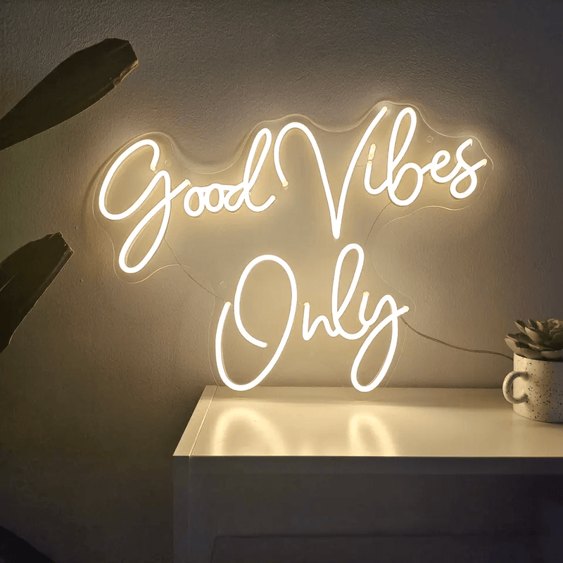 CREATE YOUR OWN NEON SIGN - VINTAGE SIGN