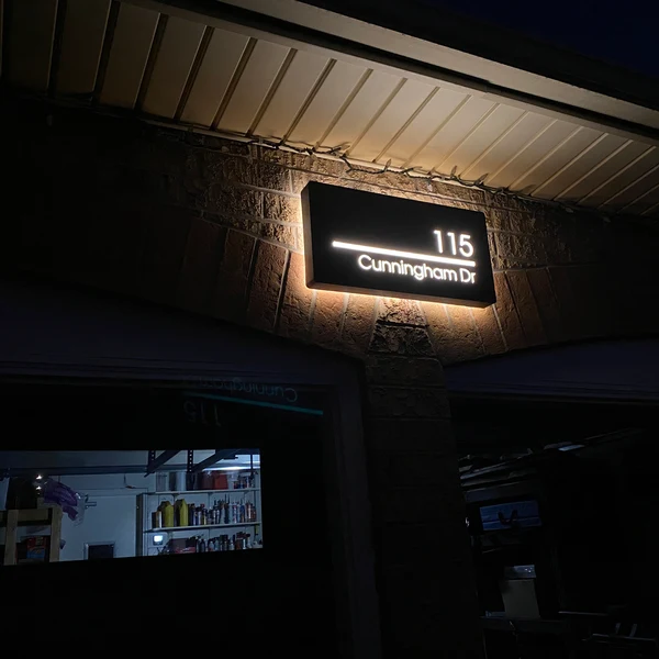 plaque house number.png__PID:850009b8-fd30-4706-9481-7c1e8b7ea20a